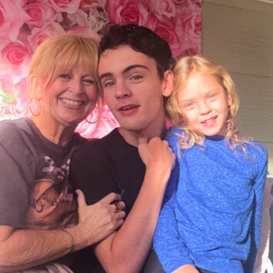 Cherishing Life’s Simple Joys: A Grandmother’s Heartfelt Thanksgiving Reflection